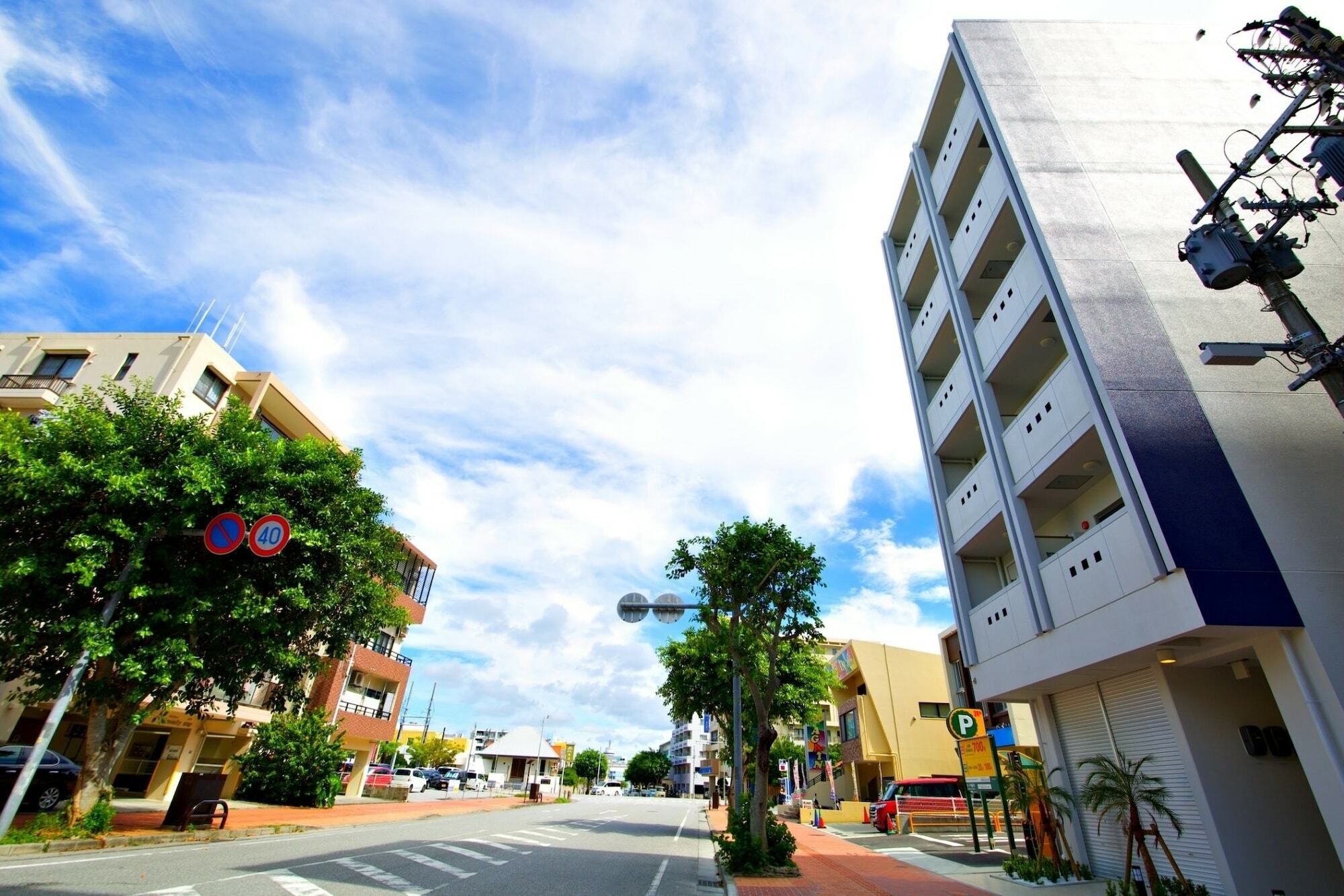 M'S Hotel Omoromachi Наха Екстериор снимка